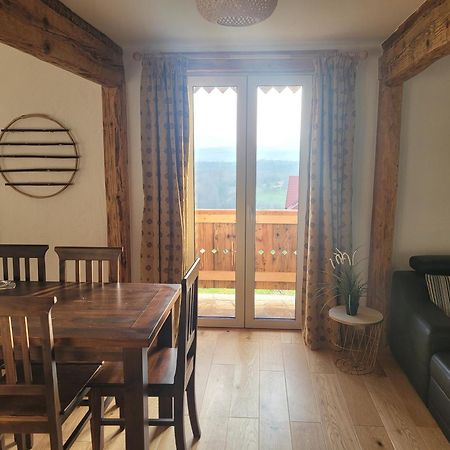 Fantastic View Vineyard Beskid Mountains Gruszow  Rum bild